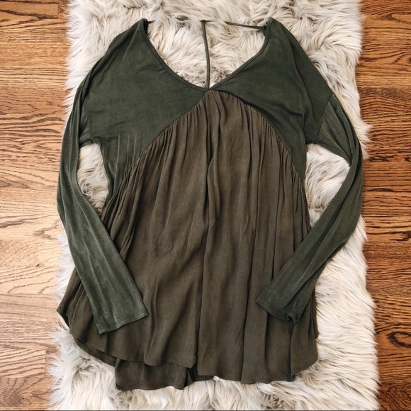 Jillian Olive T-Back Flowy Top - Picture 3 of 6